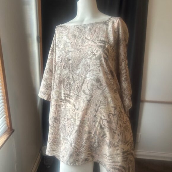 Charlie Paige Tan/Cream Chemise top, size OS - Picture 1 of 4